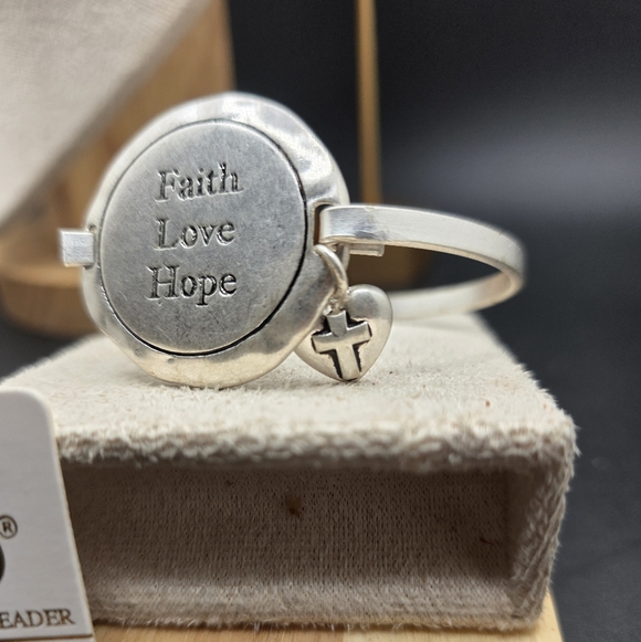 Silver Inspirational Bracelet (2291) - Picture 4 of 4